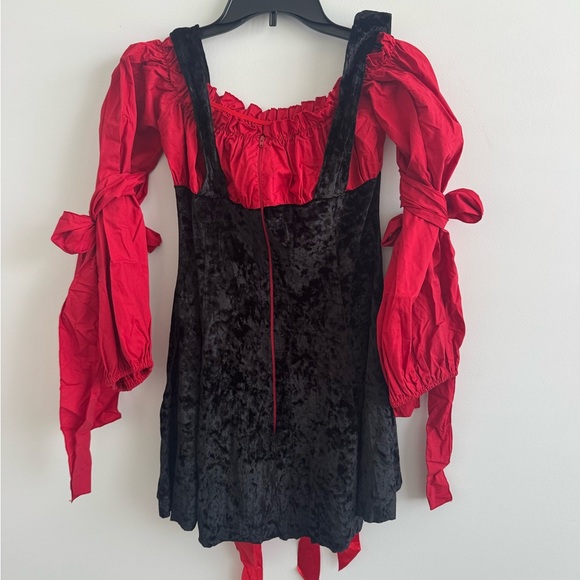 Leg Avenue Vixen Pirate Wench Costume - Picture 3 of 6